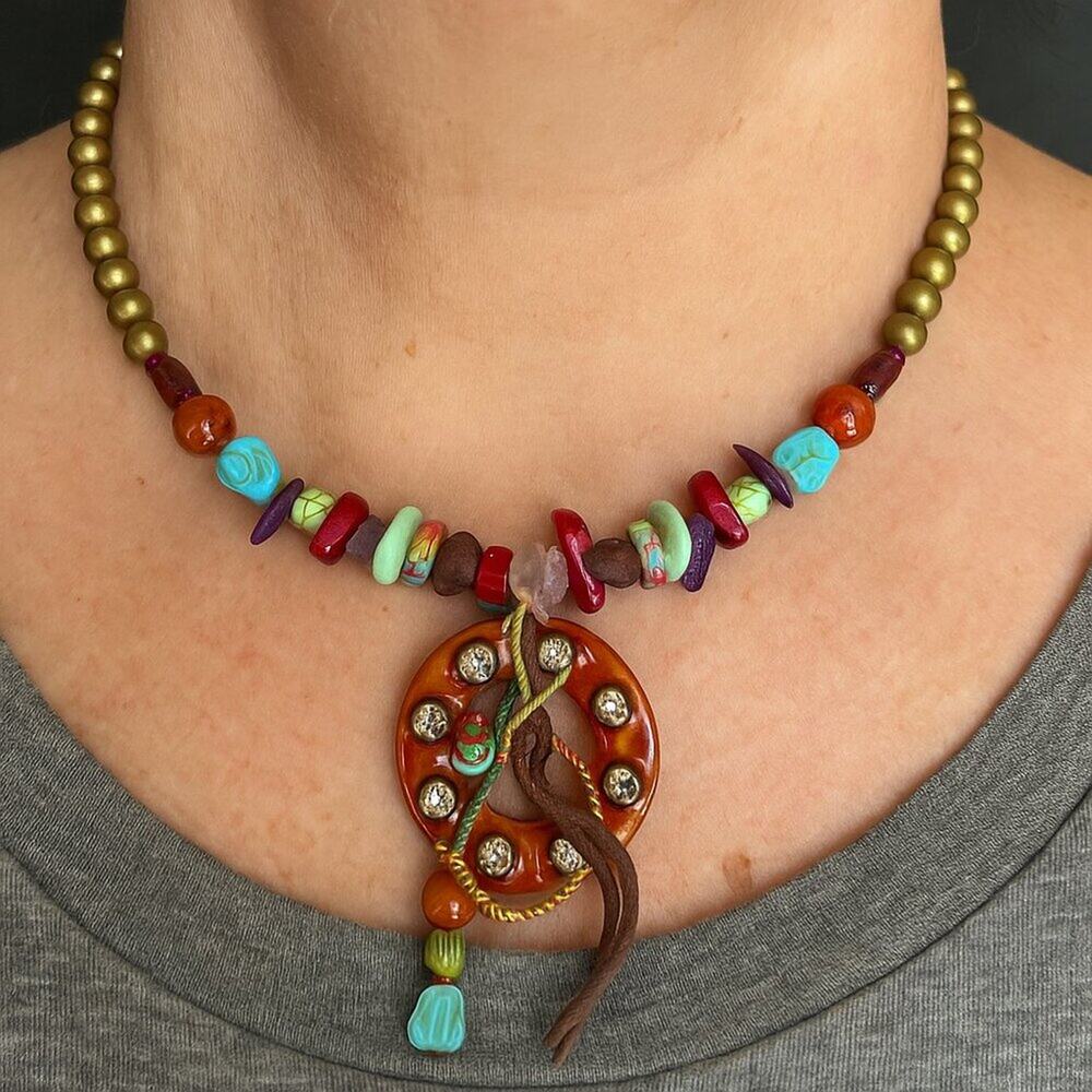 VTG Boho Artisan Mixed Media Statement Necklace Fashion Rhinestone Donut Pendant